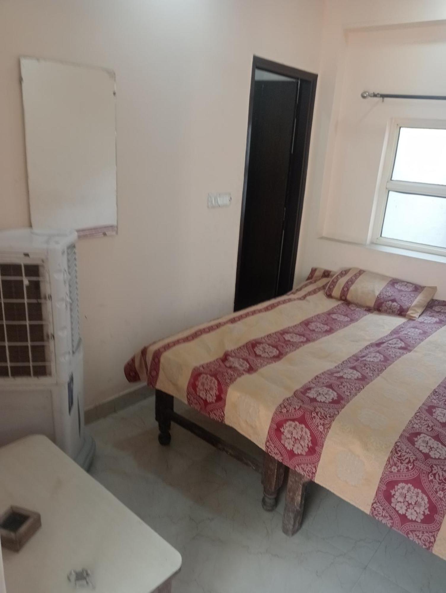 Ever Green Guest House Travel & Pg New Delhi Ngoại thất bức ảnh