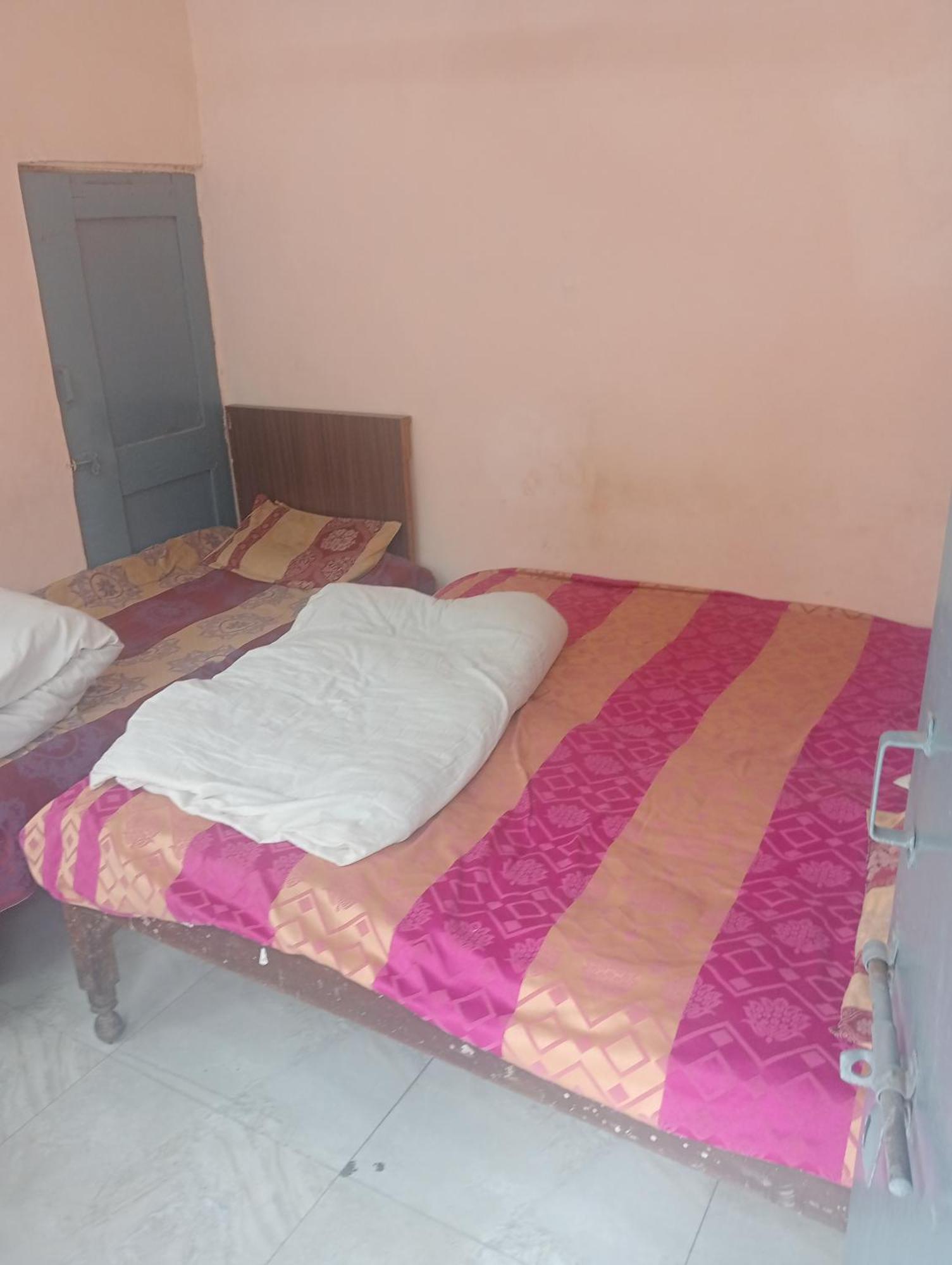 Ever Green Guest House Travel & Pg New Delhi Ngoại thất bức ảnh